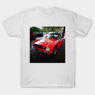 Triumph TR6 Sportscar. Vintage British musclecar T-Shirt